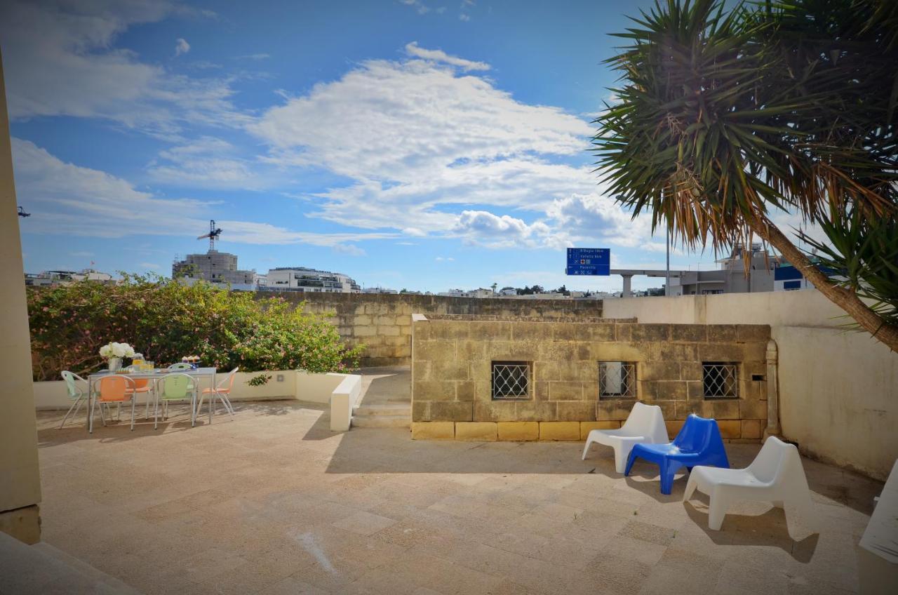 Light And Bright St Julians Central 1 Appartement San Ġiljan Buitenkant foto