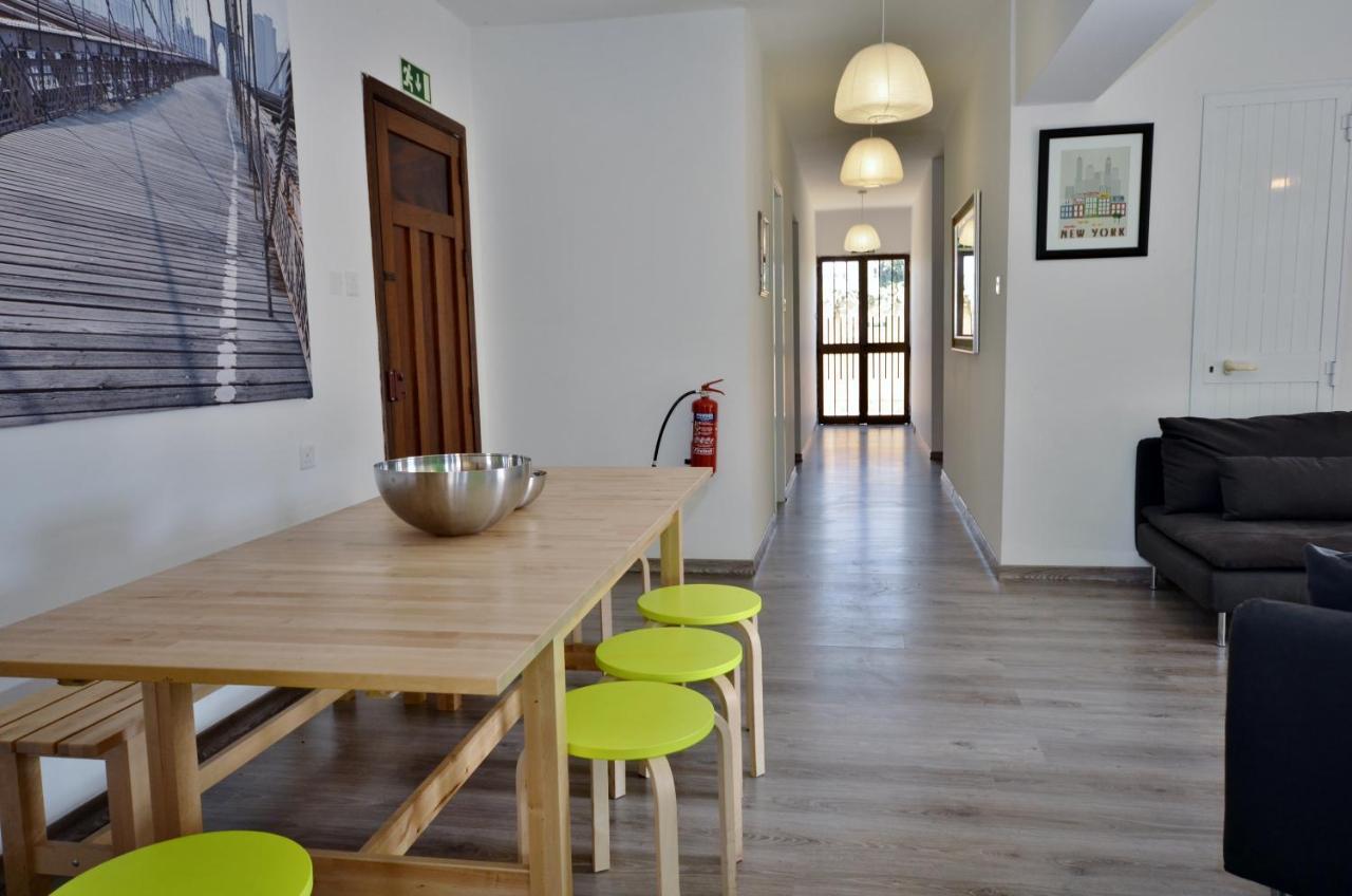 Light And Bright St Julians Central 1 Appartement San Ġiljan Buitenkant foto